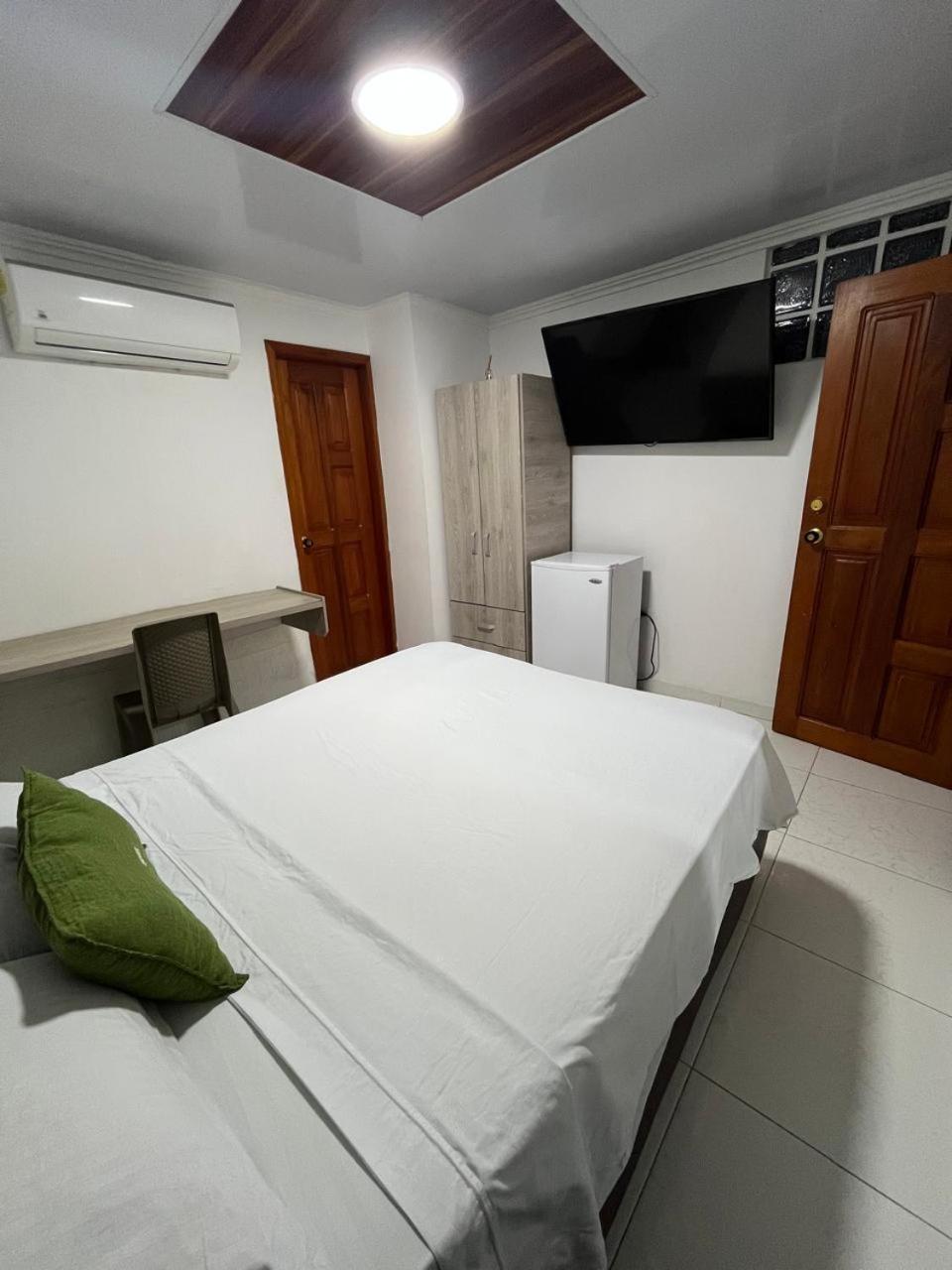 Villa Santos Apartaestudios Barranquilla  Exteriör bild